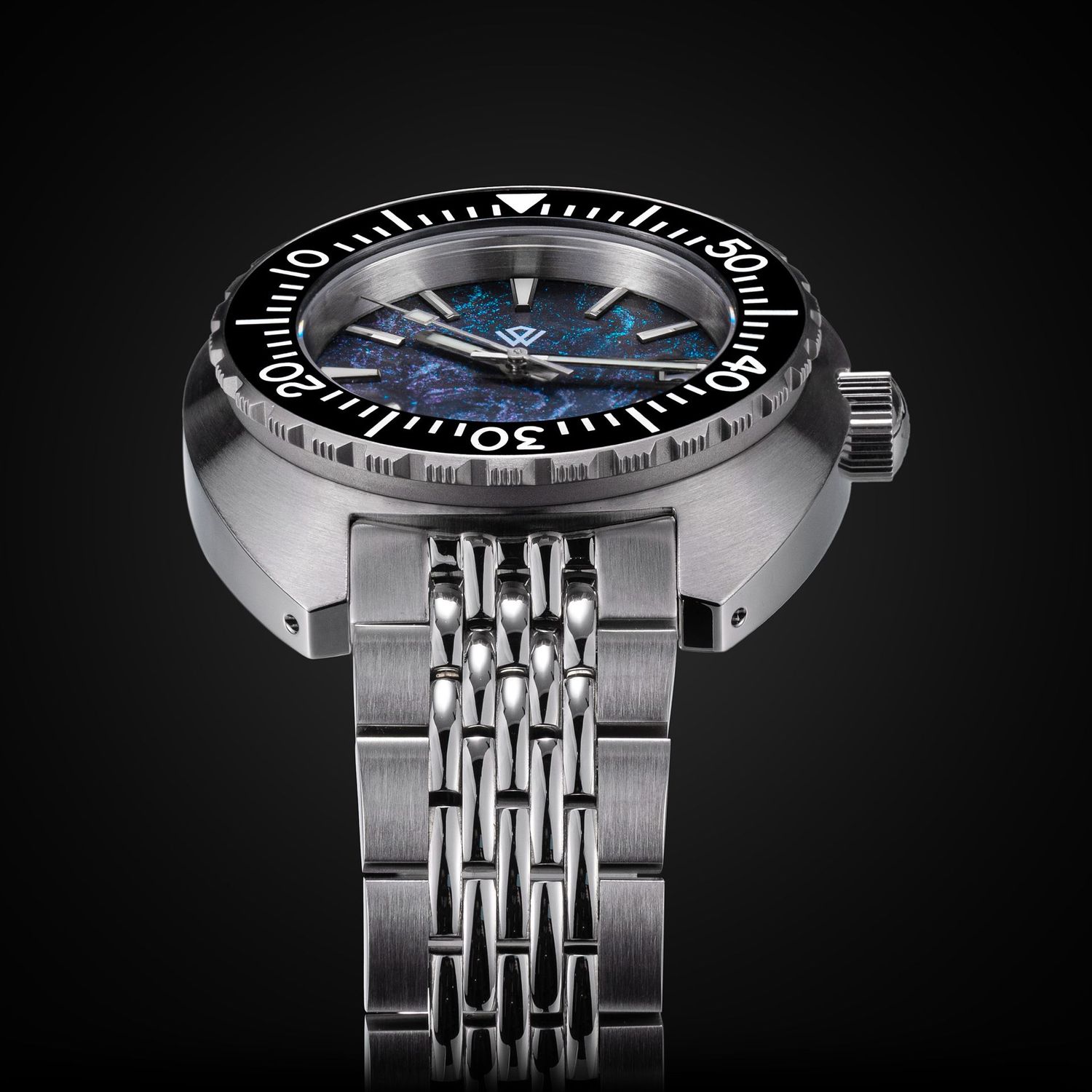 The Ocho - 42 mm diver watch automatic movement blue carbon