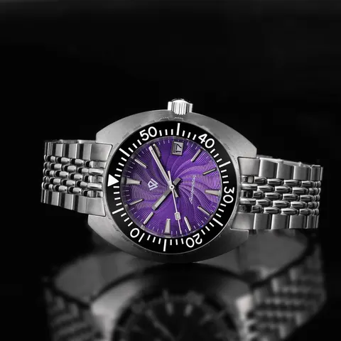 The Ocho - 42 mm diver watch automatic movment purple guilloche