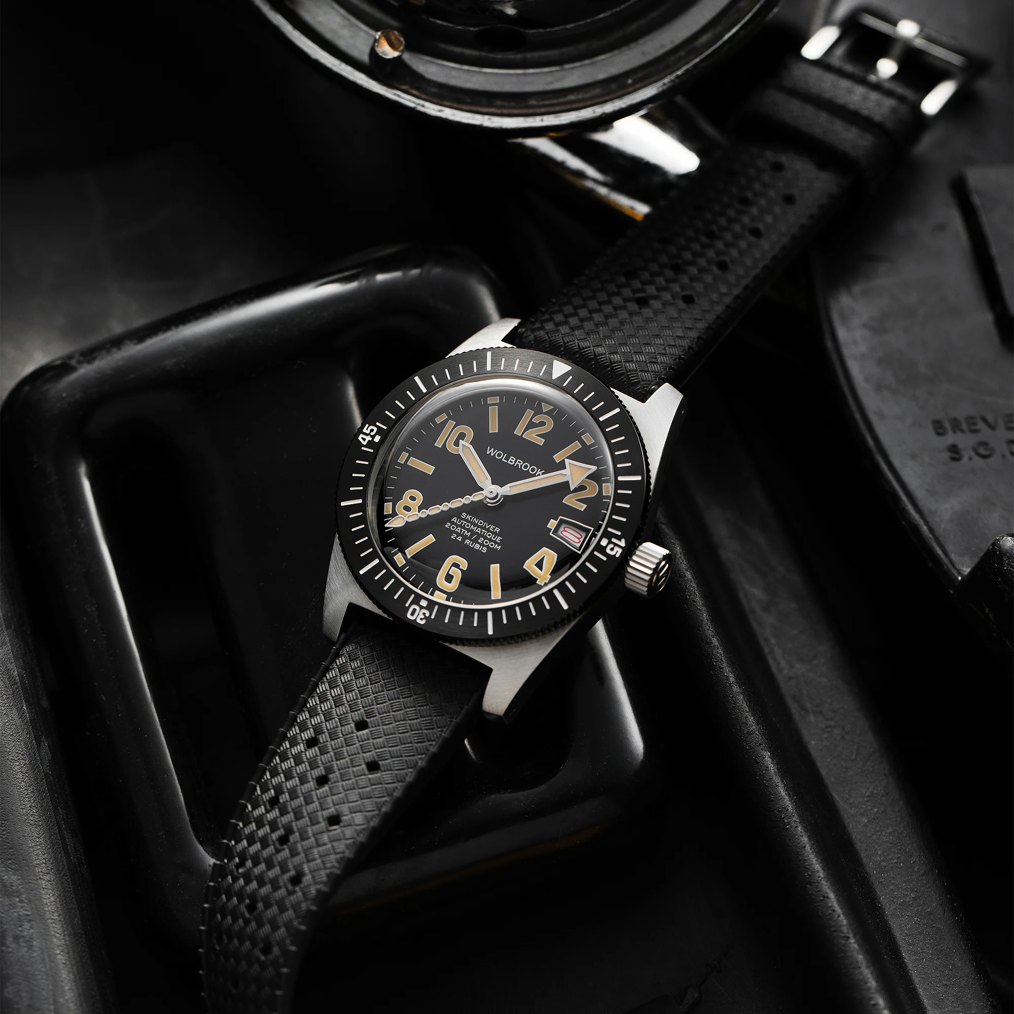 Skindiver Automatic 38 mm Even Numerals Dive Watch - Cédric Dodane Edition thumbnail 4