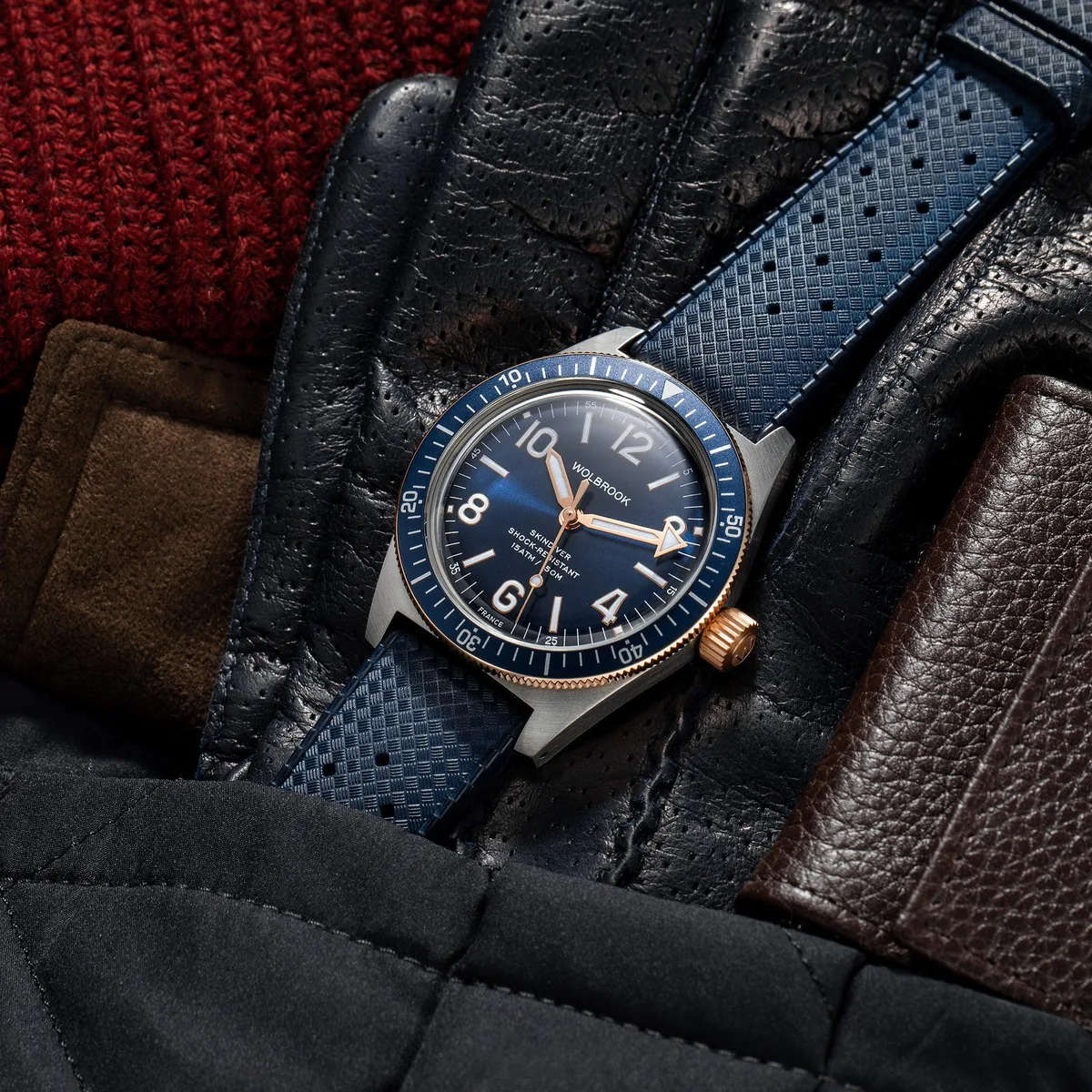 Skindiver Automatic Watch Two-Tone Blue selected view