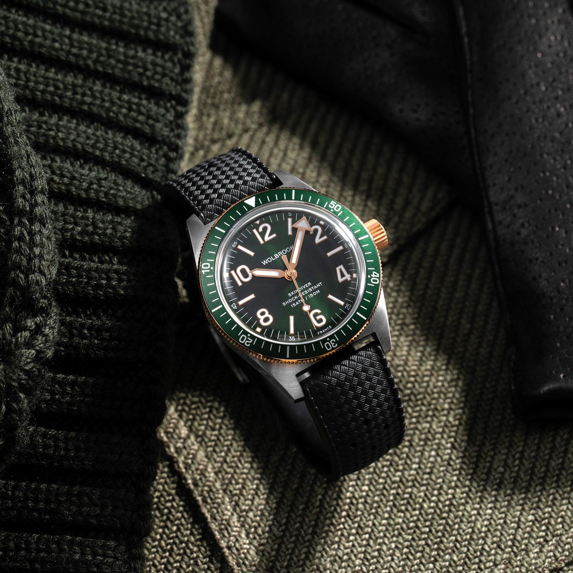 Skindiver Automatic Watch  Two-Tone Green thumbnail 2