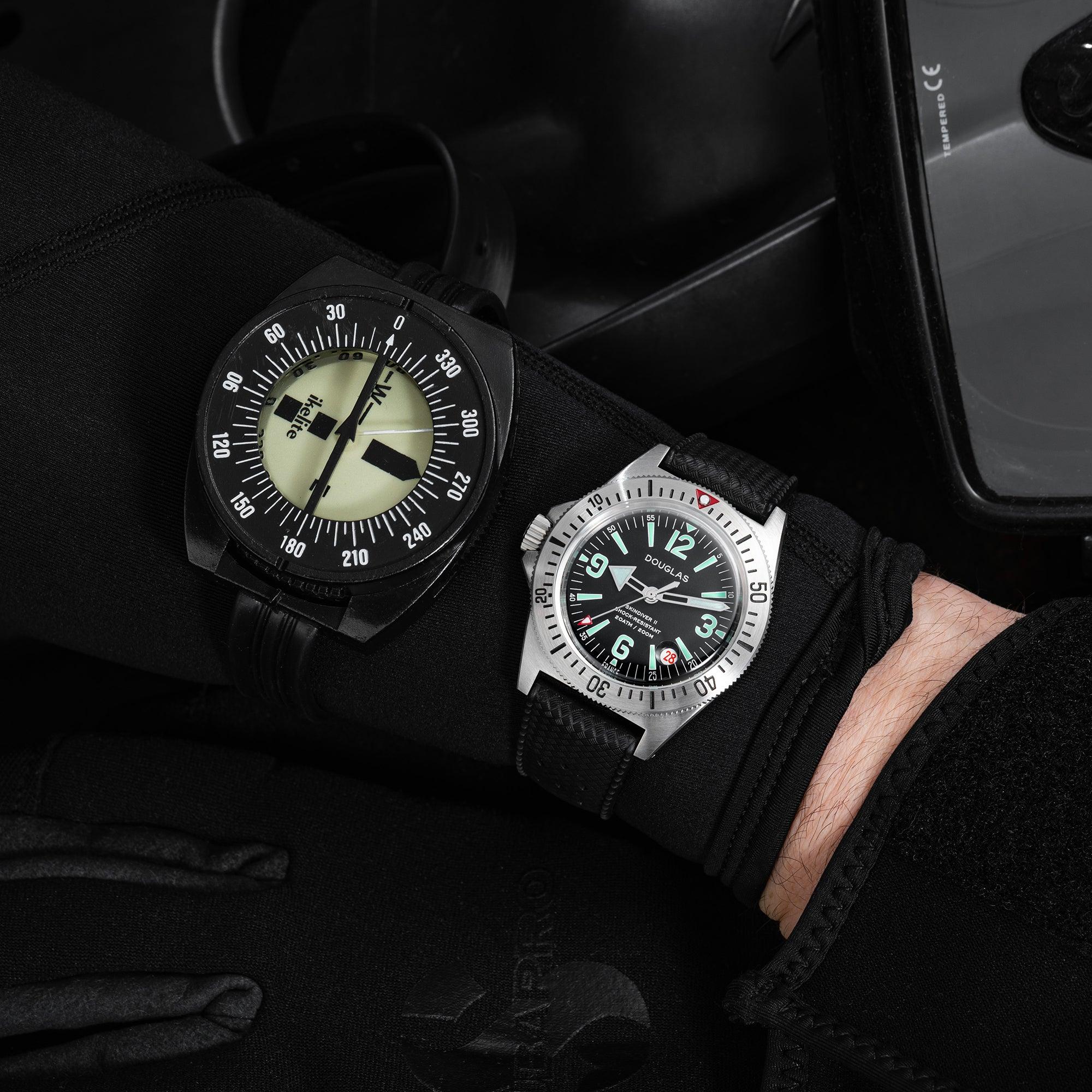 Skindiver II Professional Diving Watch - Green Lum & Black Dial thumbnail 2