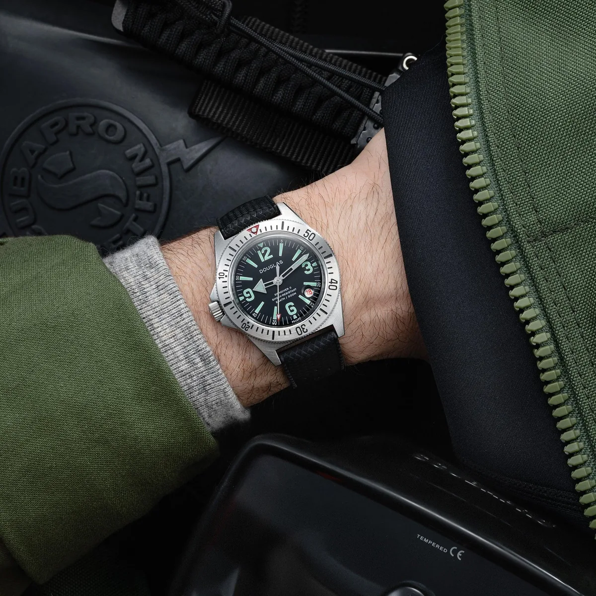 Skindiver II Professional Diving Watch - Green Lum & Black Dial selected view