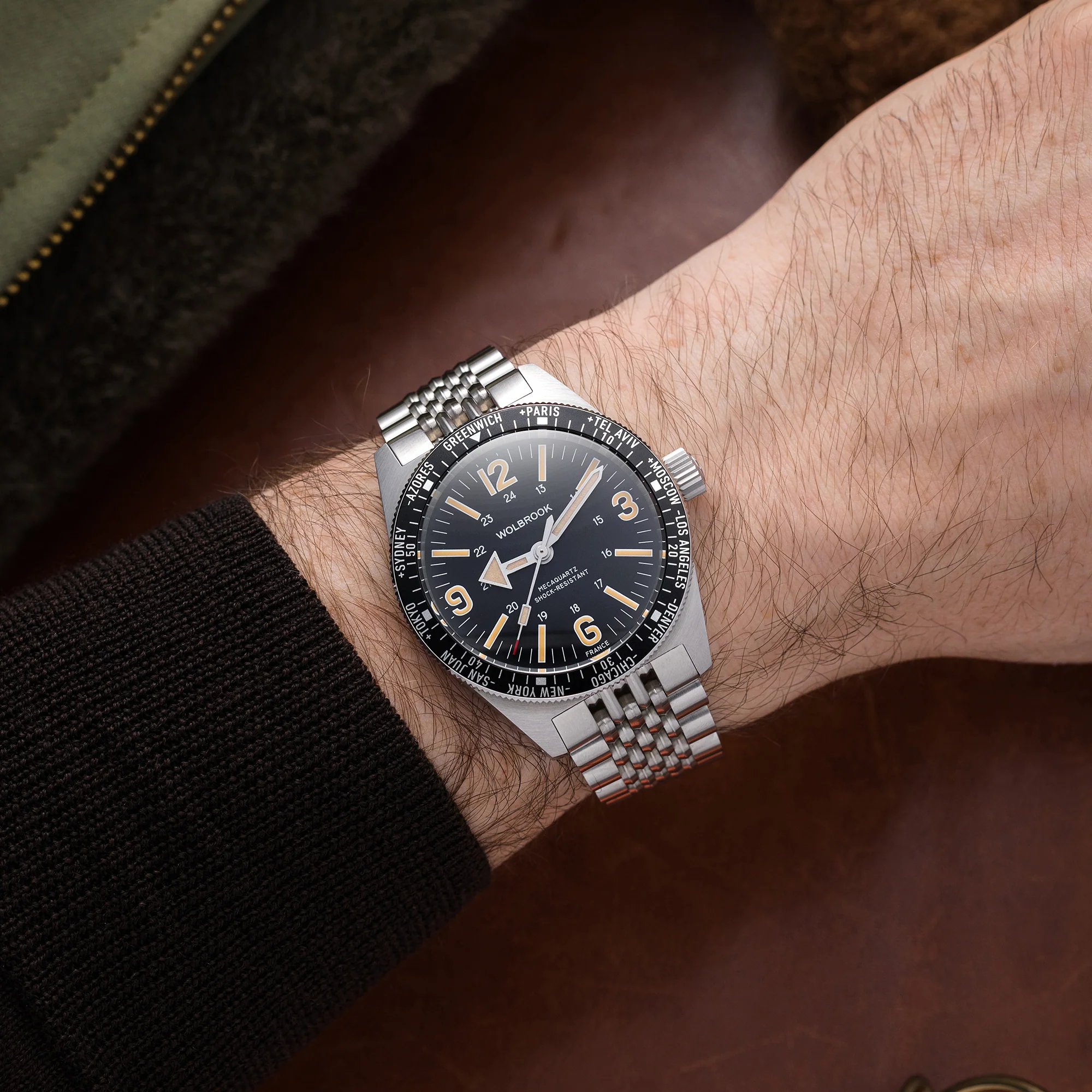 Skindiver WT Mecaquartz Watch - Vintage Lum & Steel Bezel with Black Aluminum Insert thumbnail 2