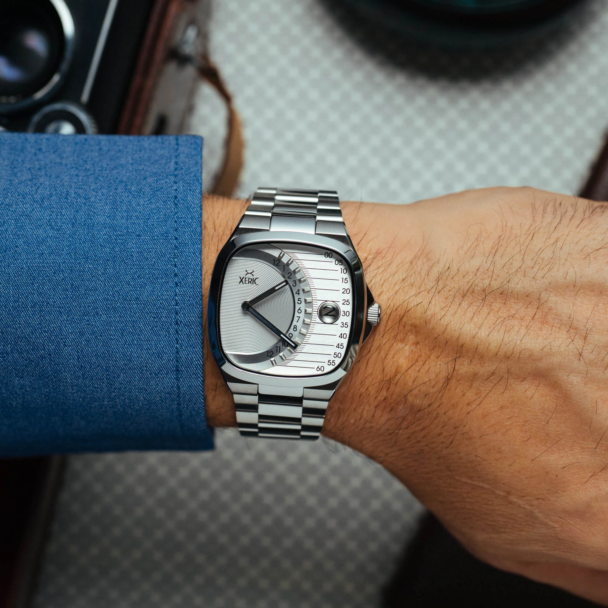 Timeline Retrograde Automatic All Silver thumbnail 3