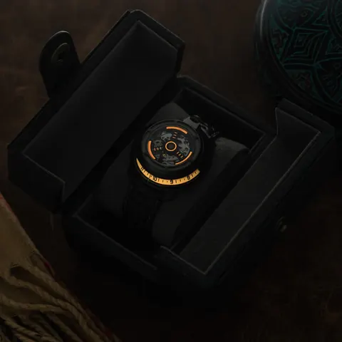 Invertor II Automatic Neon Pink Lume