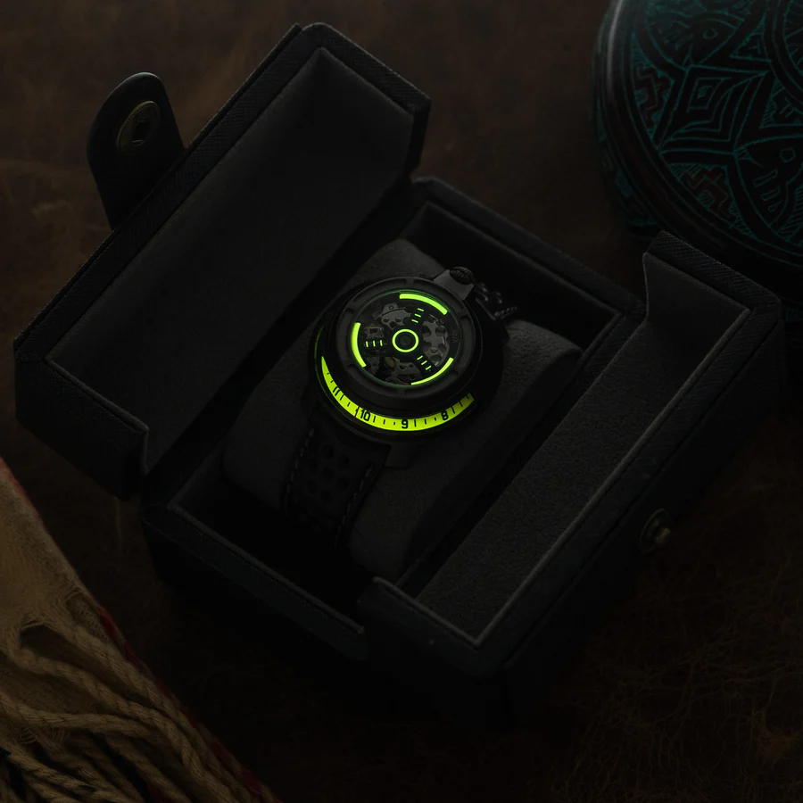 Invertor II Automatic Neon Yellow Lume