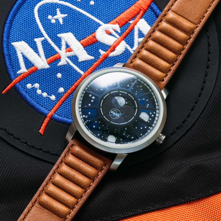 NASA Apollo 15 Moonphase Blue Moon thumbnail 2