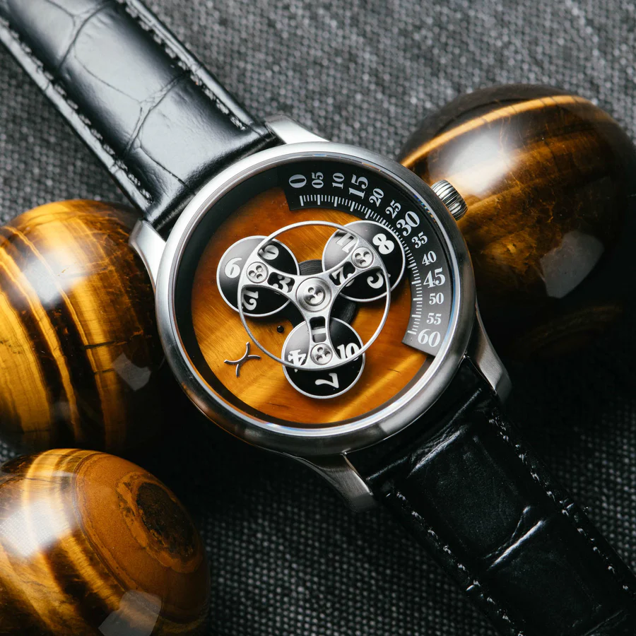 Triptych Automatic Wandering Hour Stone Edition Tigerseye thumbnail 2