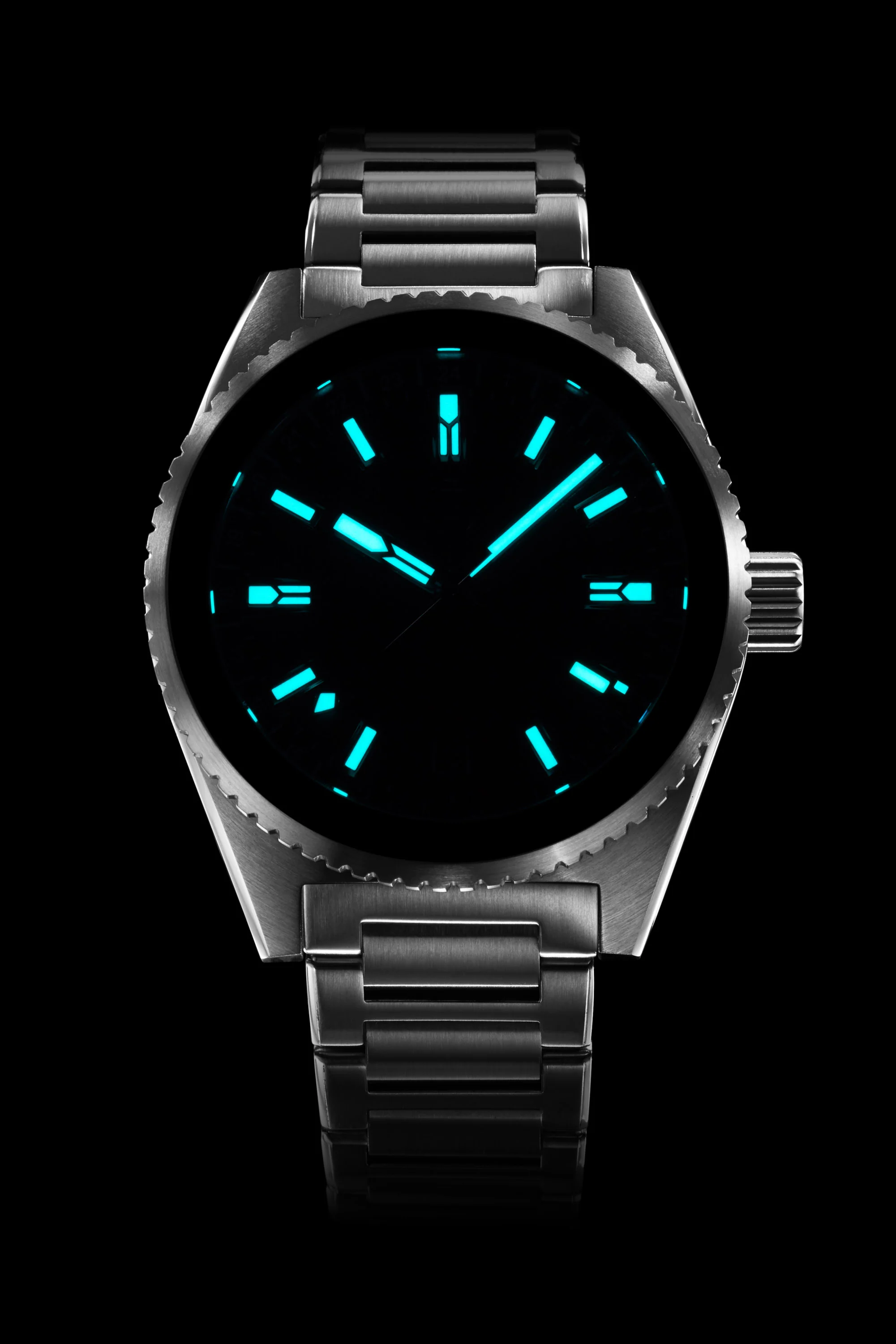 Blacktip 200m GMT Coal Black thumbnail 2