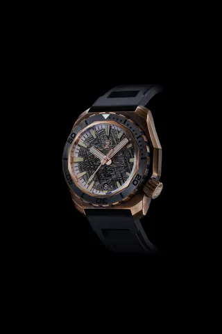 Hammerhead 1000m Diver Meteorite with Ceramic Bezel